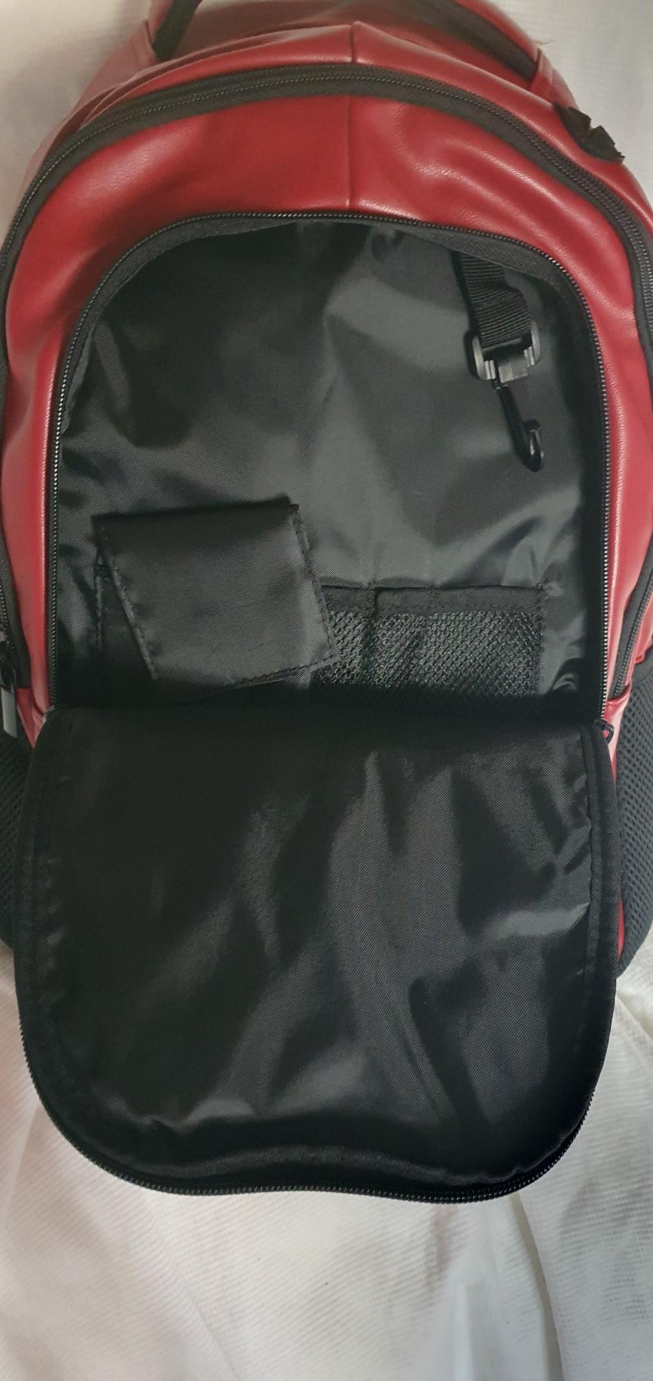Invert Sports Backpack – Red