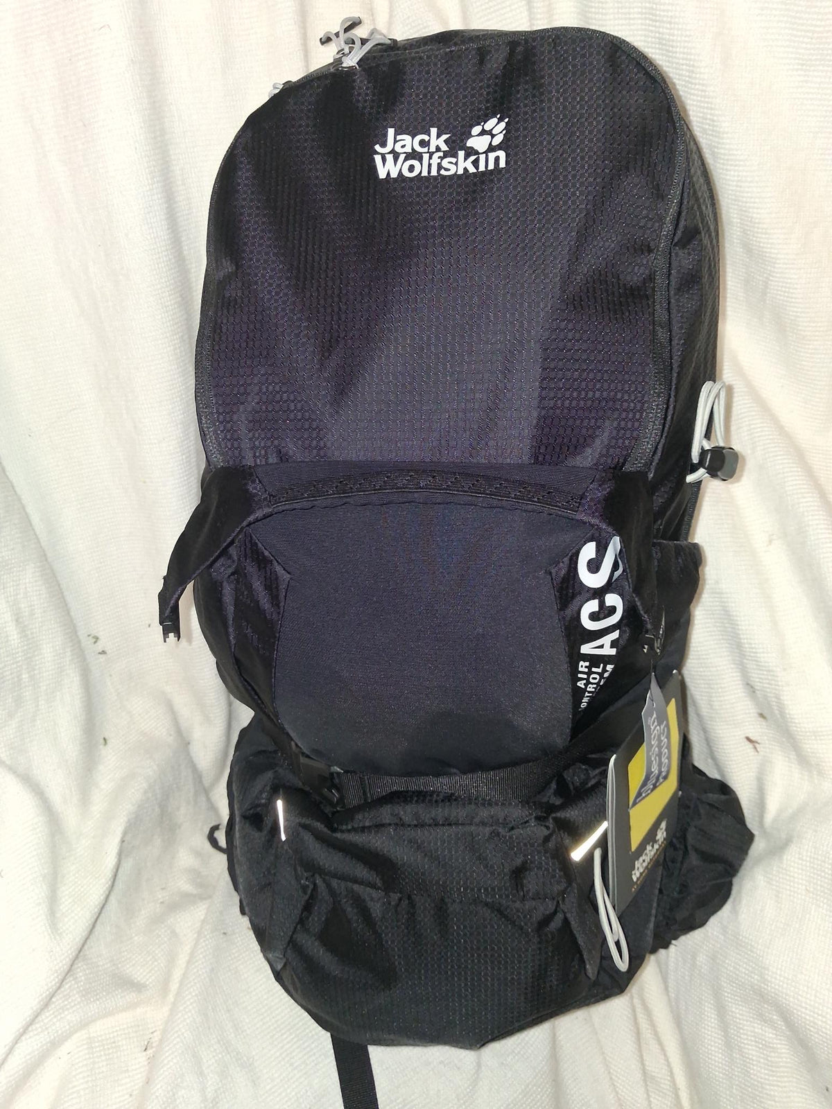 Jack Wolfskin Crosstrail 24L Hiking Pack – Black