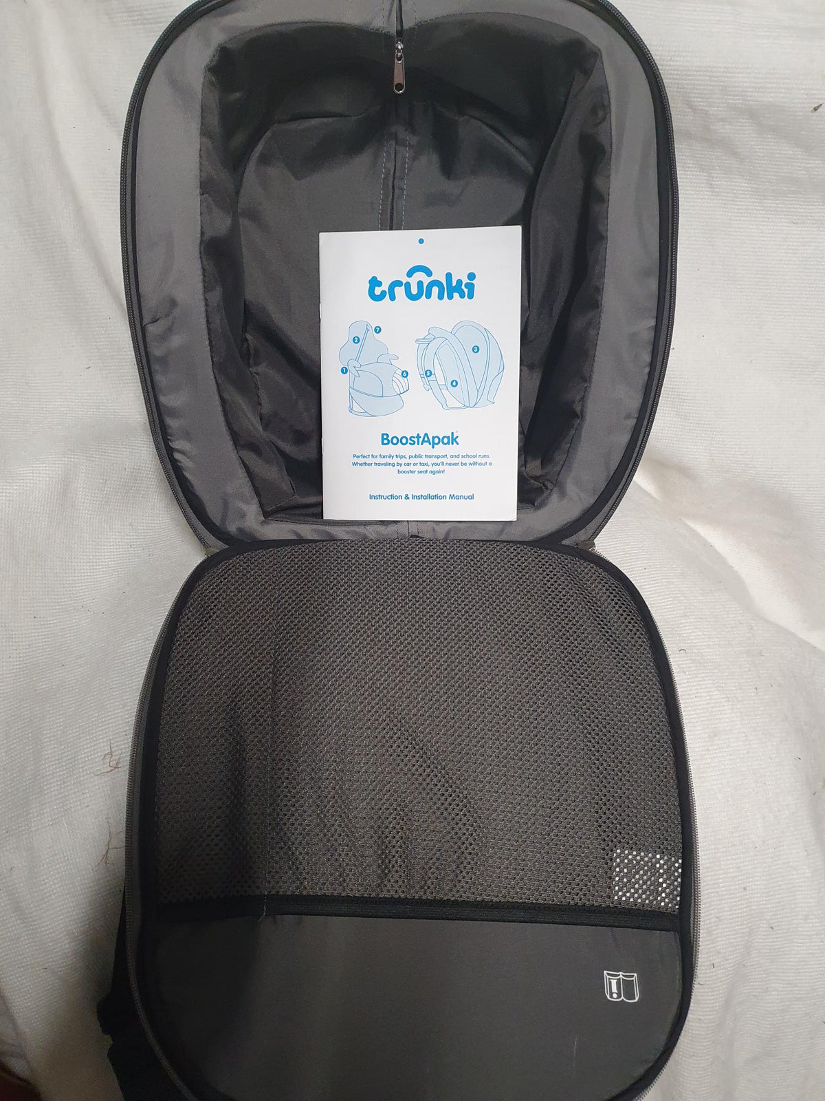 Trunki BoostApak Kids Backpack Car Seat – Graphite Grey