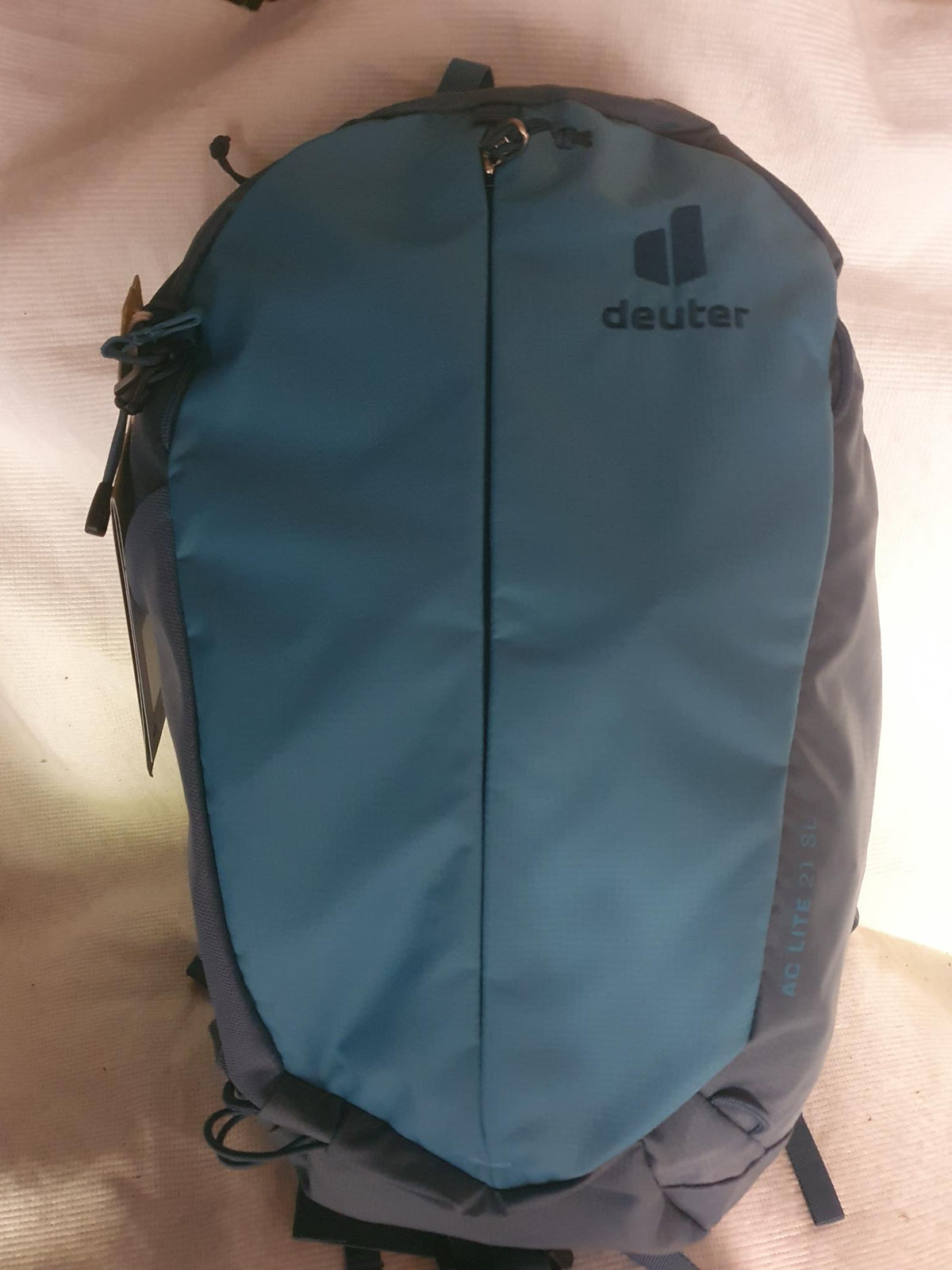 Deuter AC Lite 21 SL Hiking Backpack – Blue